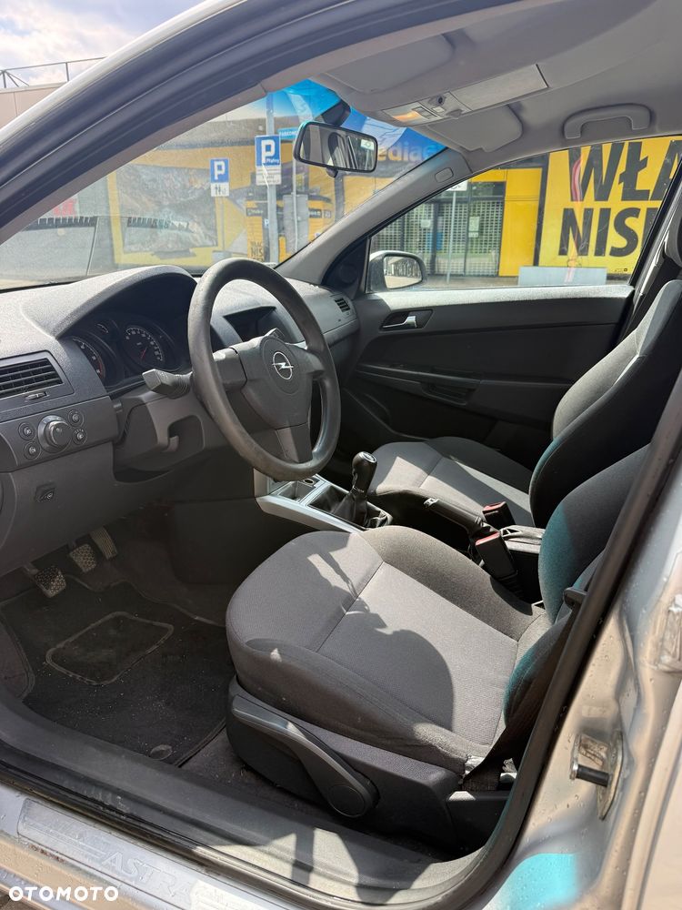 Opel Astra 1.6 - 12