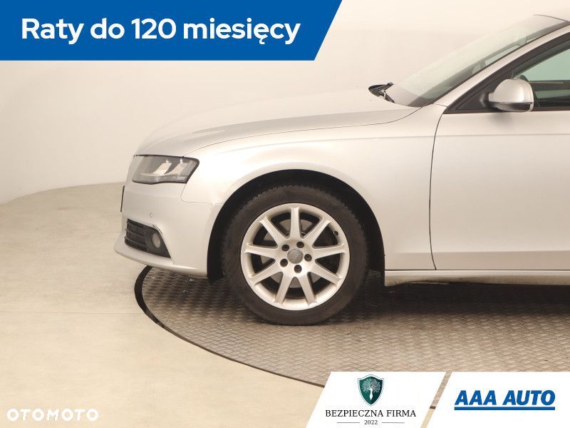 Audi A4 Avant - 16