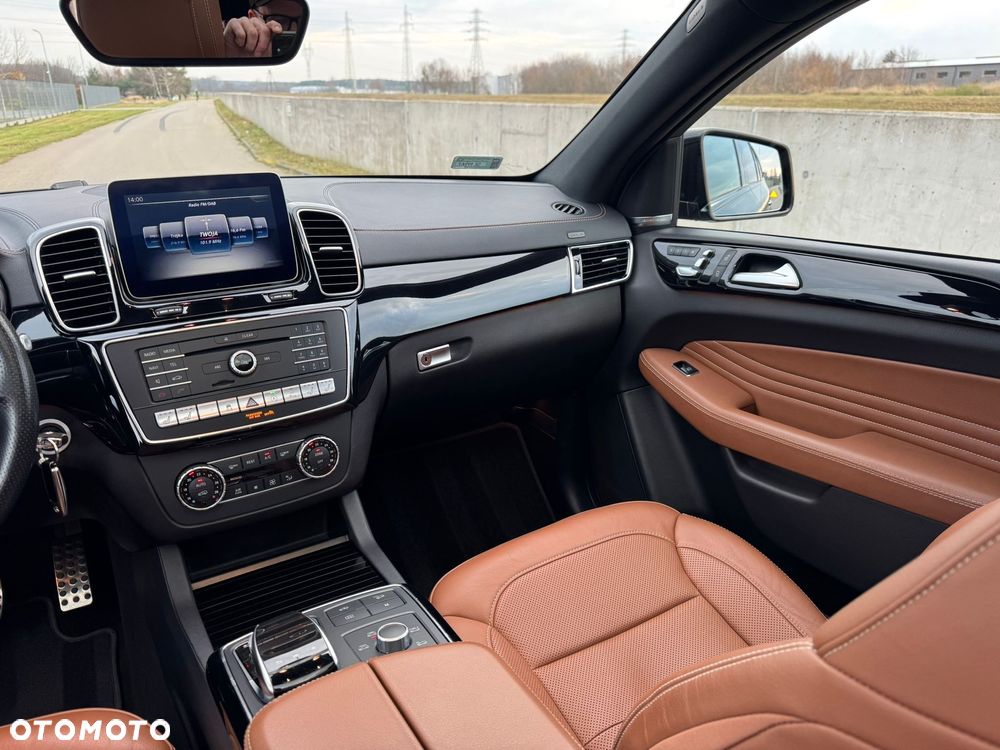 Mercedes-Benz GLE - 19