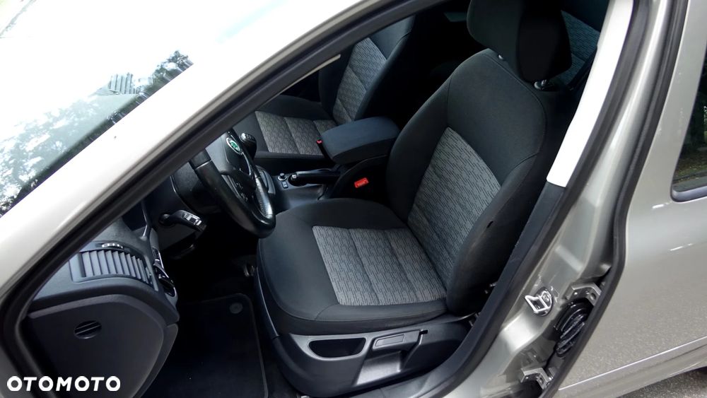 Skoda Octavia 1.4 TSI Ambiente Green tec - 6