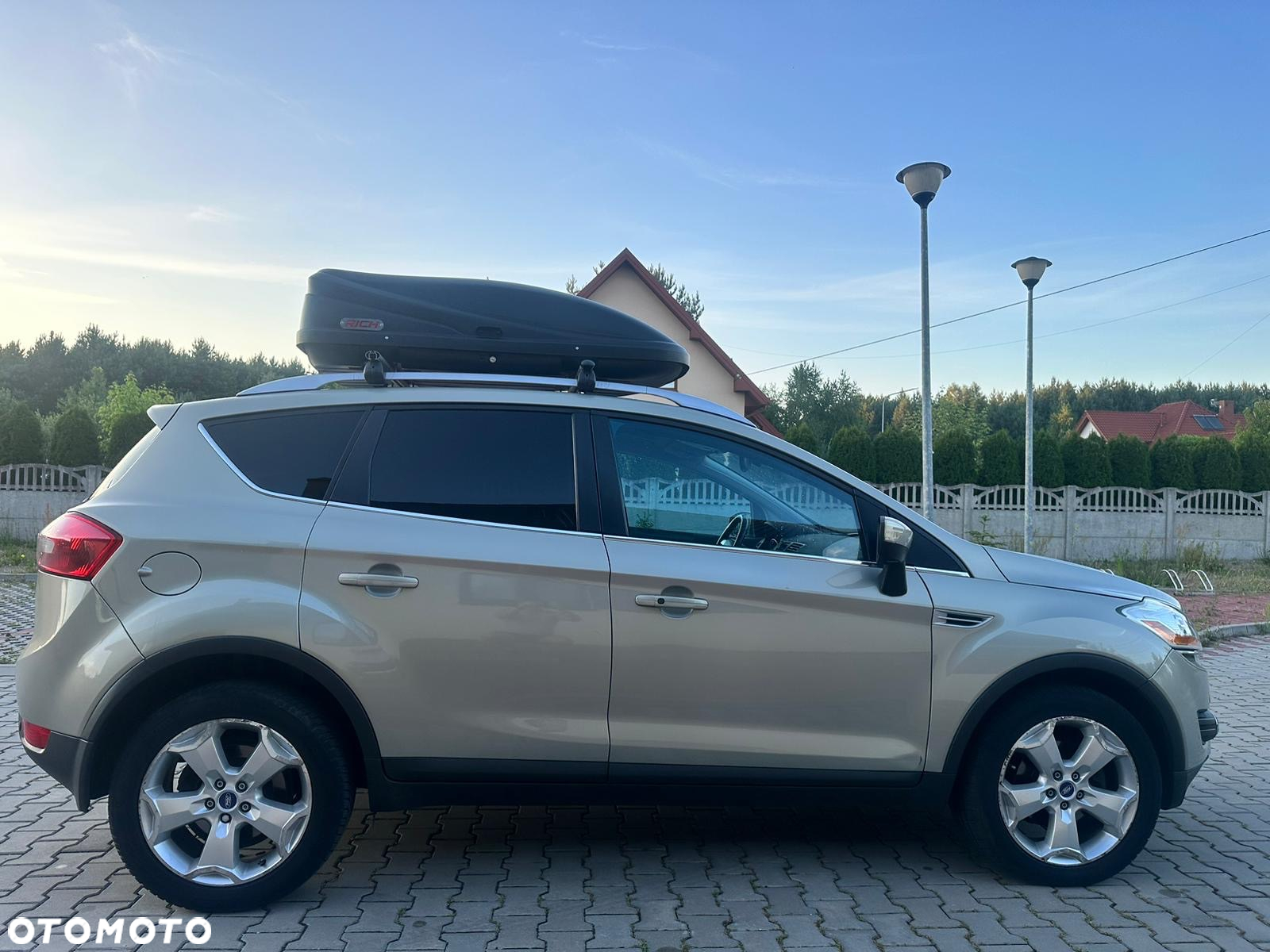 Ford Kuga - 4