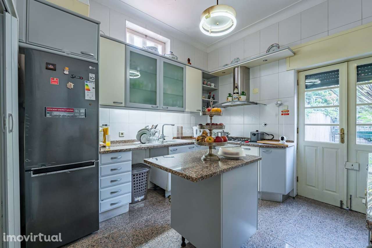 Moradia 3 frentes, na Rua Soares dos Reis, zona Prime de Gaia - RESERV - Grande imagem: 5/26