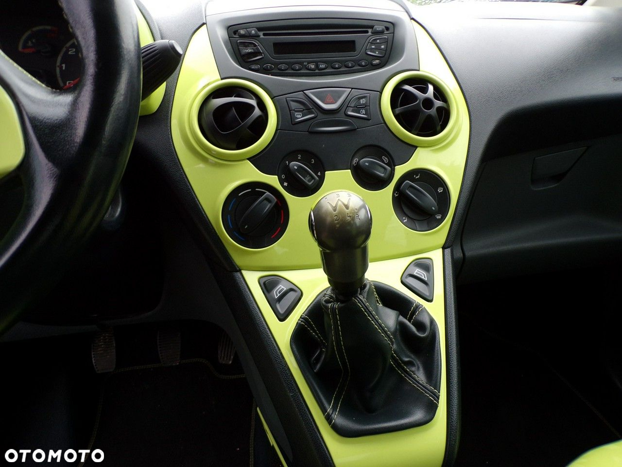 Ford KA - 18