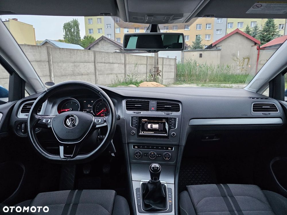 Volkswagen Golf 1.6 TDI DPF Highline - 8
