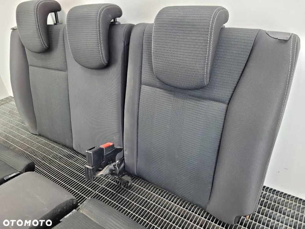 KANAPA TYŁ KOMPLET RENAULT CLIO III 5D HB - 5