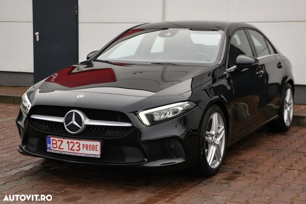 Mercedes-Benz A 180 d Sedan 7G-DCT - 19