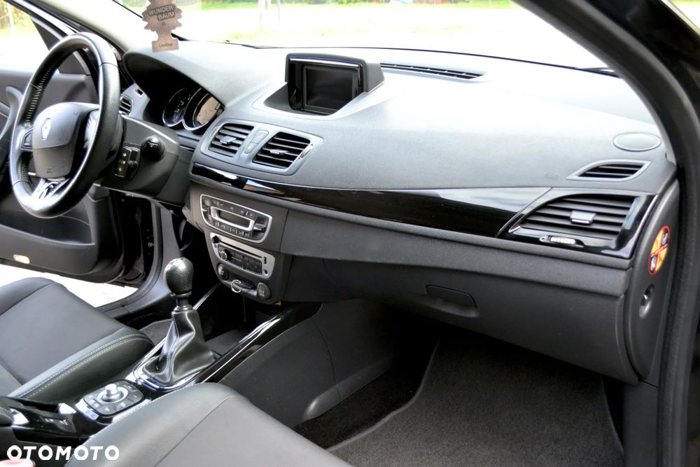 Renault Megane ENERGY dCi 130 Start & Stop Bose Edition - 27