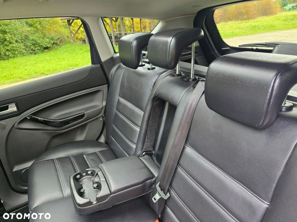 Ford Kuga - 26