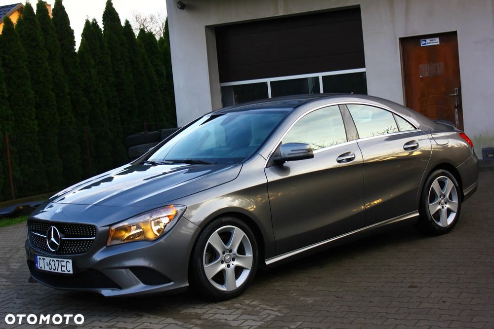 Mercedes-Benz CLA 250 4Matic 7G-DCT - 14