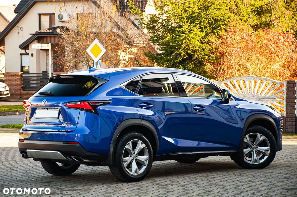Lexus NX 200t Prestige AWD - 6