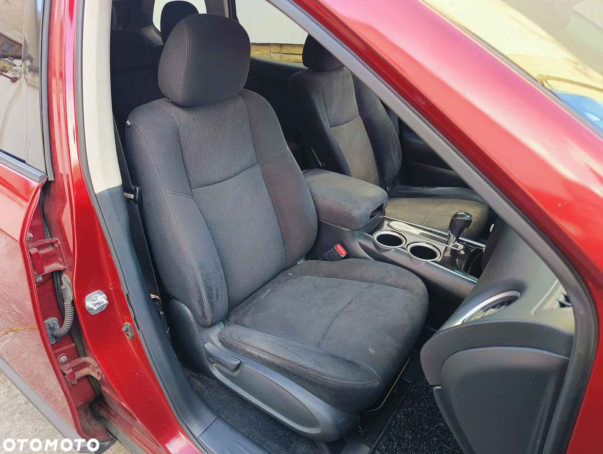 Nissan Pathfinder - 29