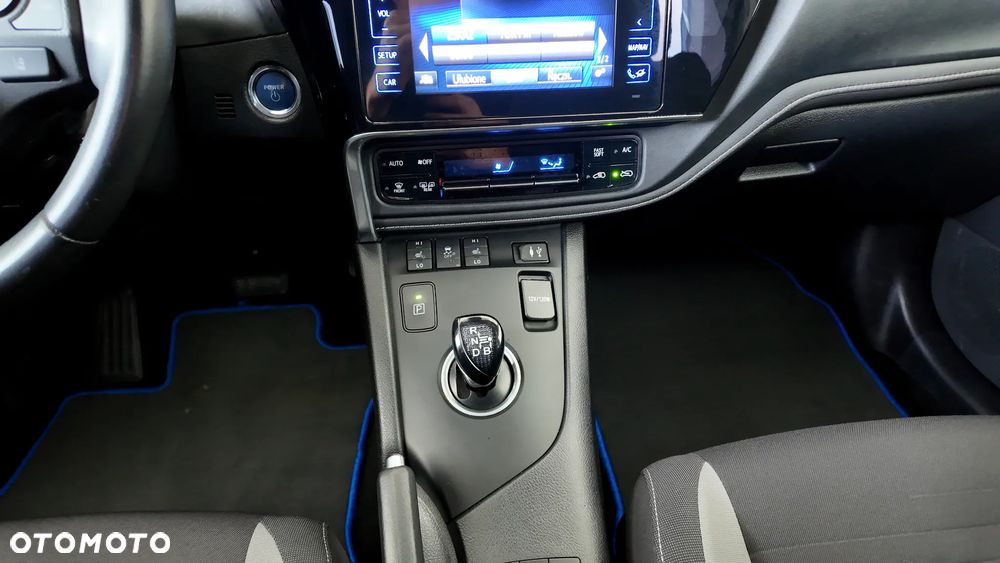 Toyota Auris 1.8 VVT-i Hybrid Automatik Edition-S - 24