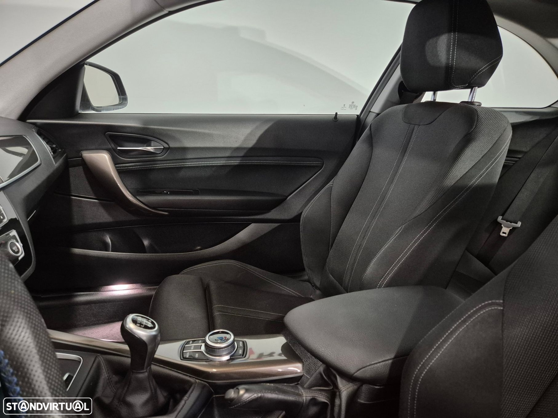 BMW 218 d Coupe Line Sport - 29