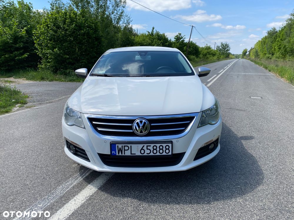 Volkswagen Passat CC - 11