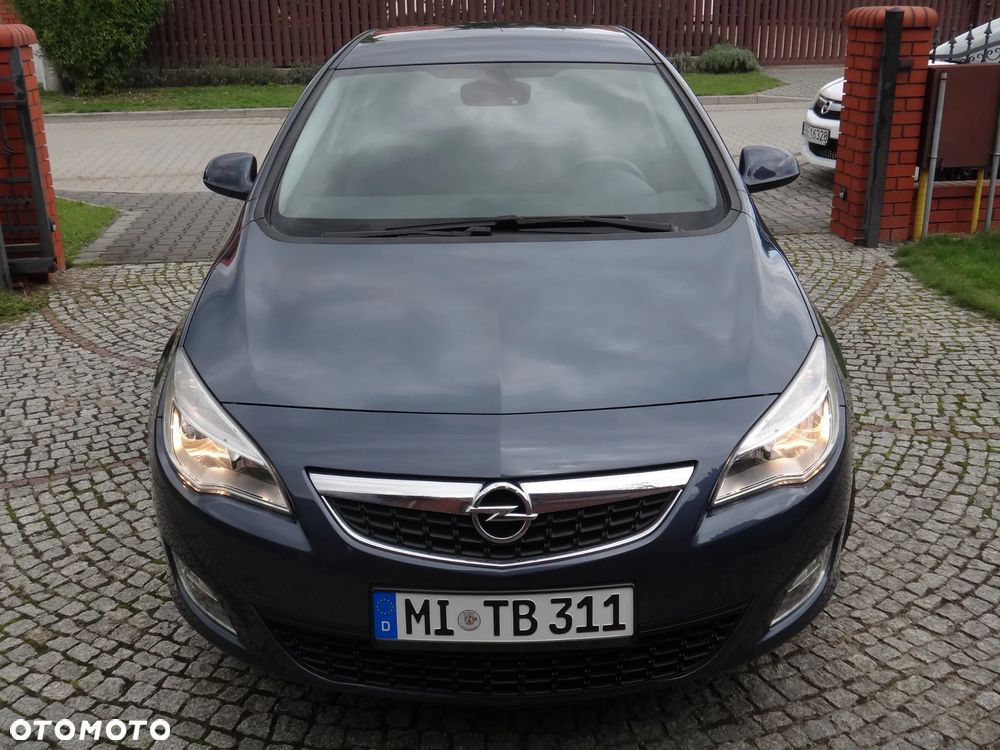 Opel Astra 1.6 Innovation - 19