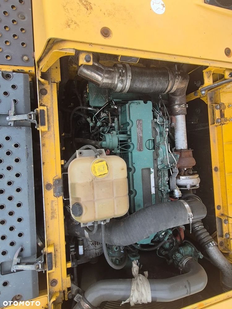 Volvo ec 250 - 11
