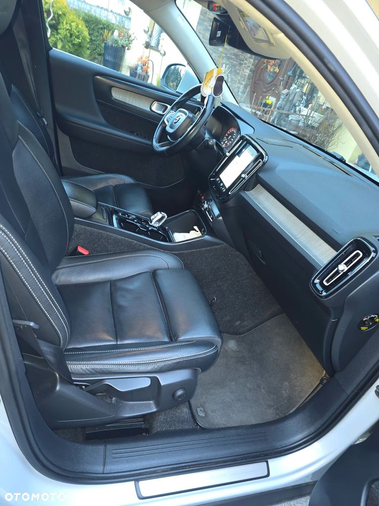 Volvo XC 40 D3 SCR Inscription - 11