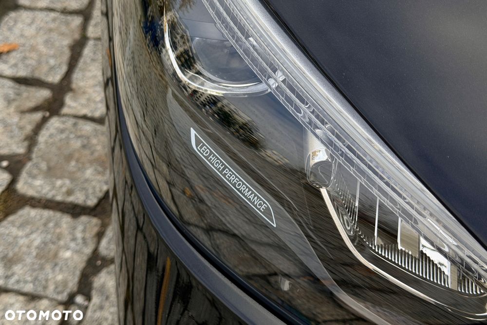 Mercedes-Benz Klasa C ver-200-d-mhev-amg - 30