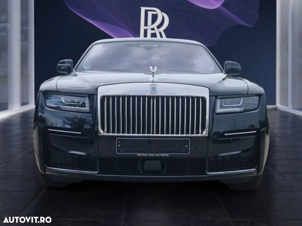 Rolls-Royce Ghost - 2