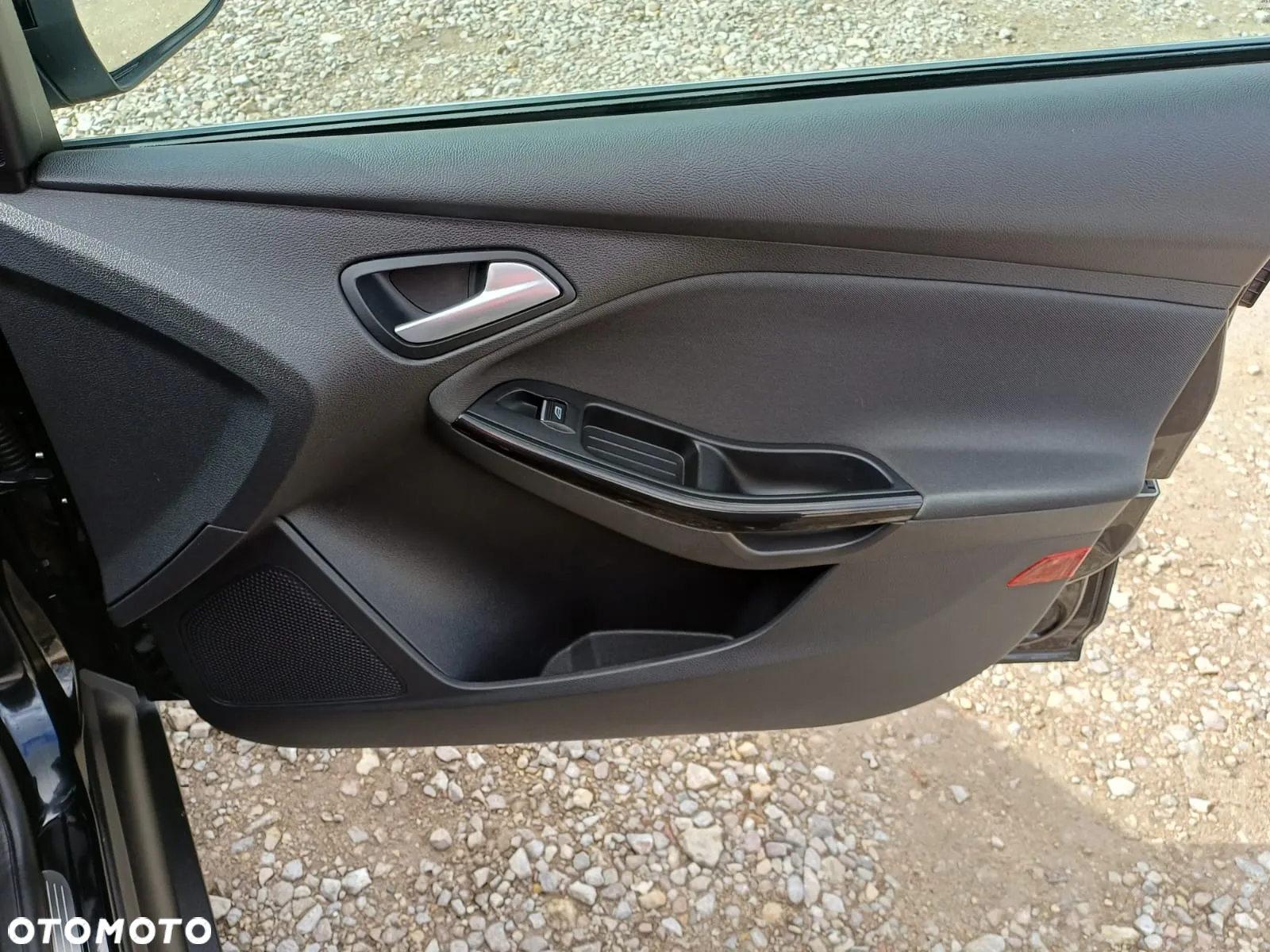 Ford Focus 1.5 EcoBlue Start-Stopp-System TITANIUM - 24