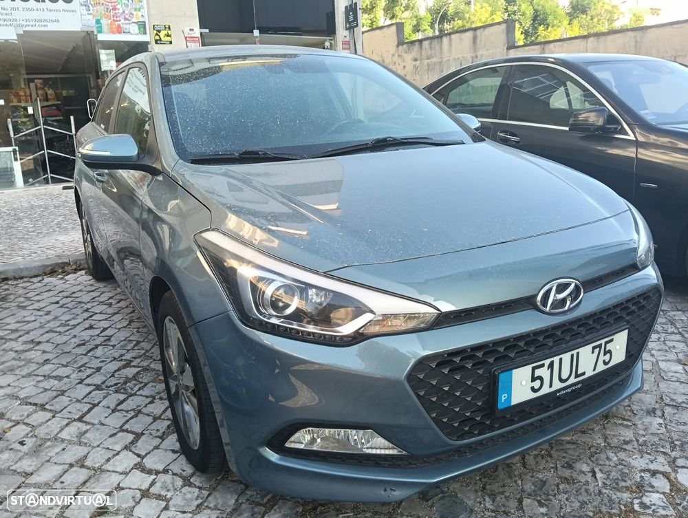 Hyundai i20 1.1 CRDi Comfort+Pack Look+JLL16 - 2