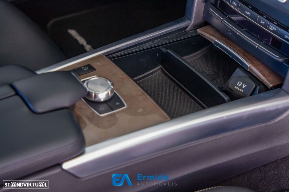 Mercedes-Benz E 300 Bluetec Hybrid Avantgarde - 39