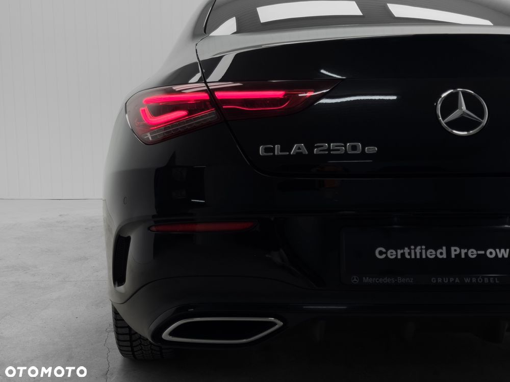 Mercedes-Benz CLA 250 E AMG Line 8G-DCT - 16