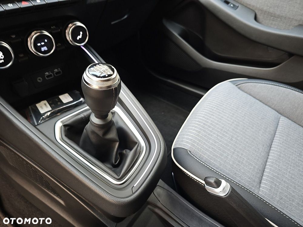 Renault Clio - 21
