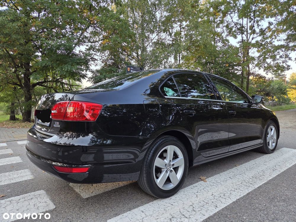 Volkswagen Jetta - 6
