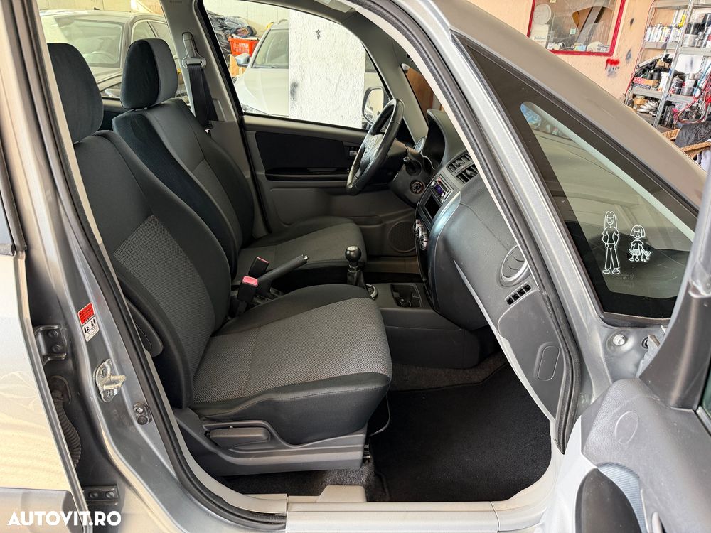 Suzuki SX4 1.6 VVT Streetline 4x2 Club - 10