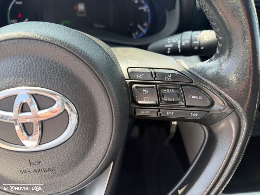 Toyota Yaris Cross 1.5 HDF Comfort Plus AWD - 15