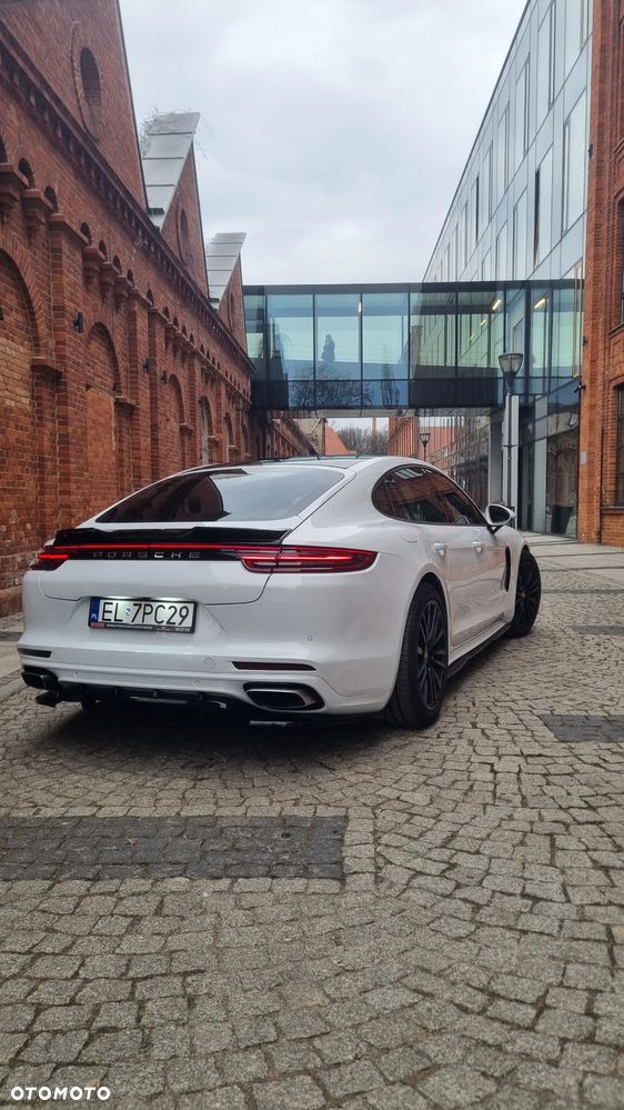 Porsche Panamera 4 - 28
