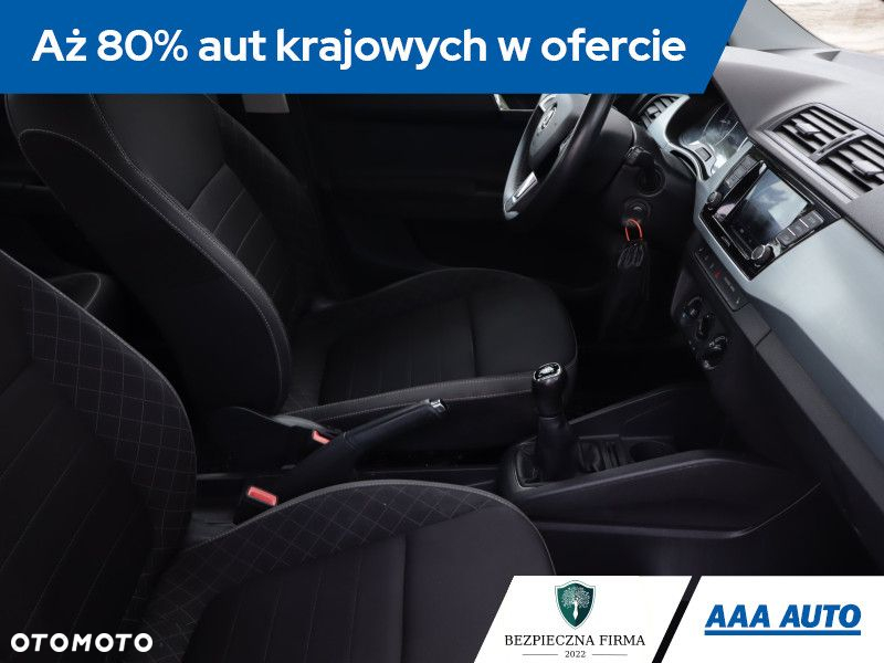 Skoda Fabia - 10