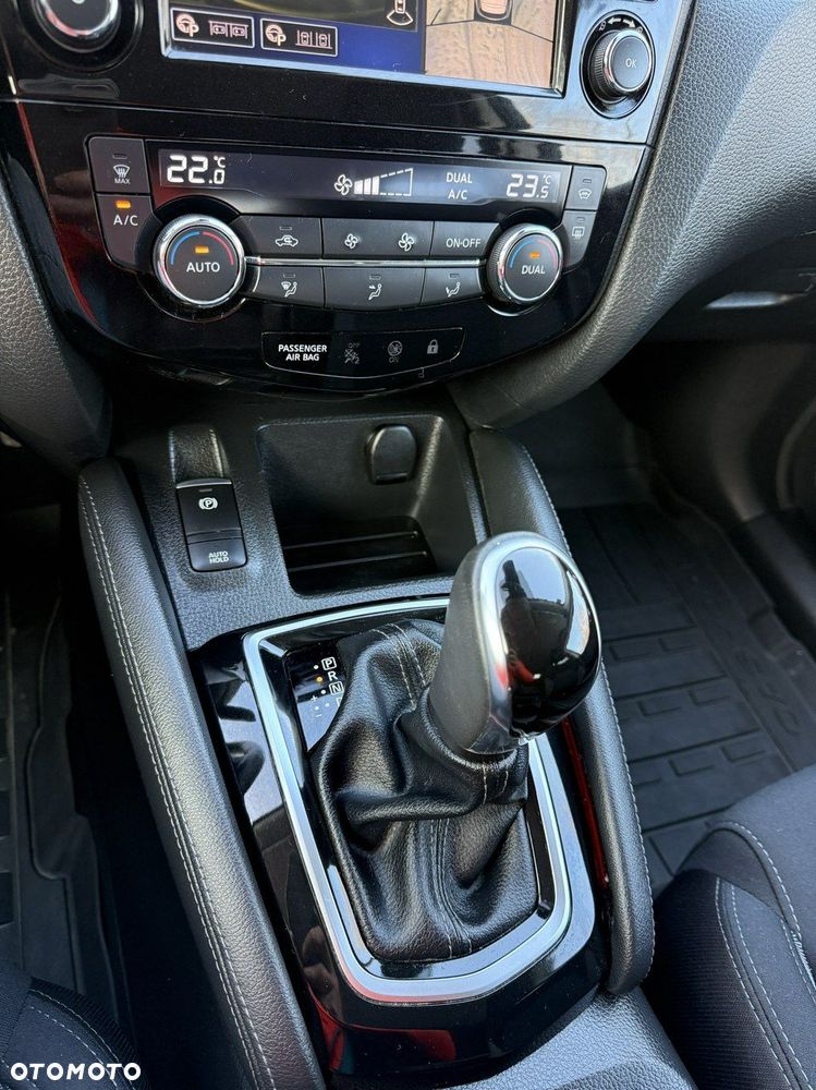 Nissan Qashqai - 10