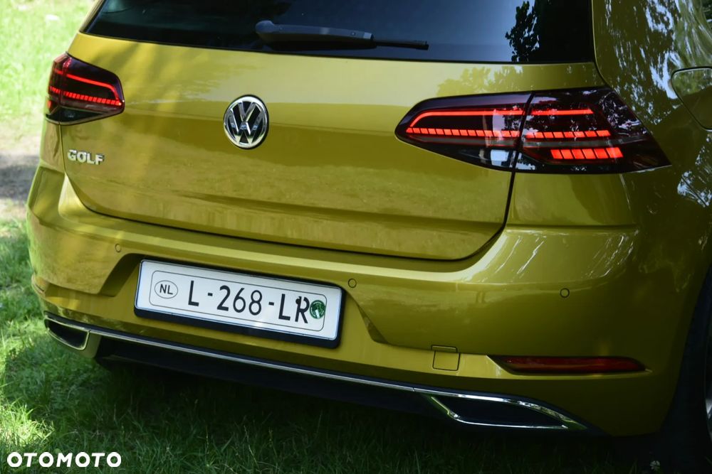 Volkswagen Golf 1.4 TSI BMT Highline - 21