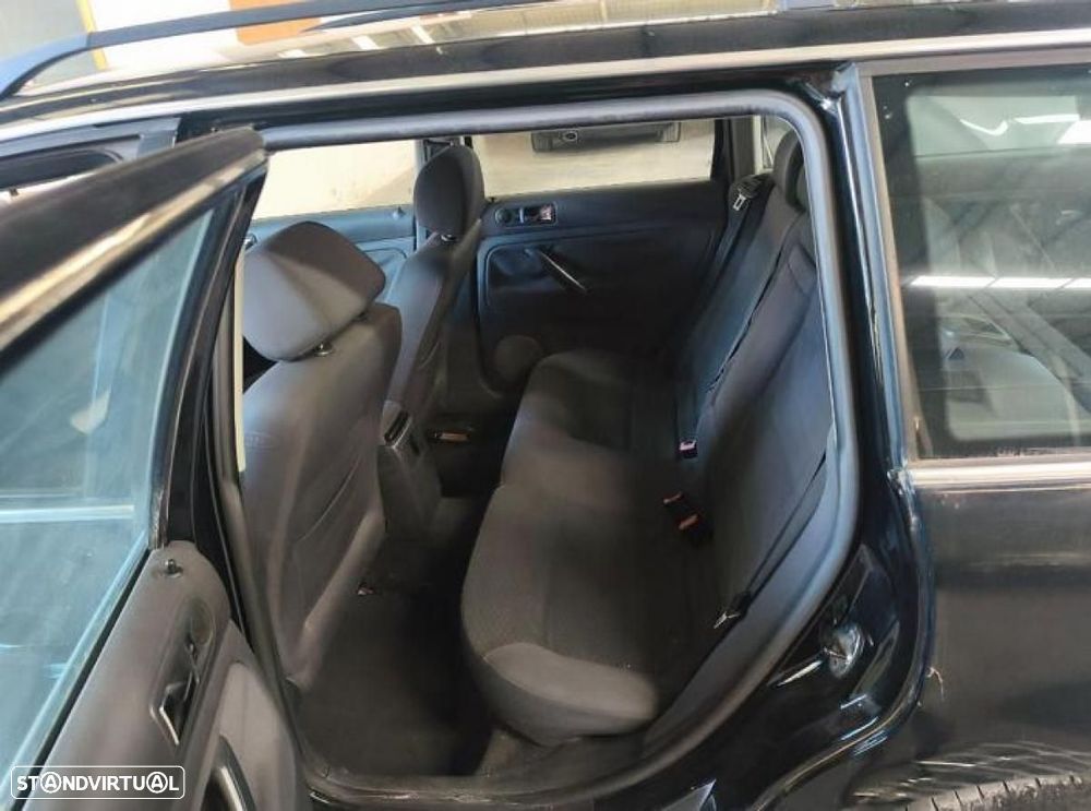 VW Passat Variant - 3