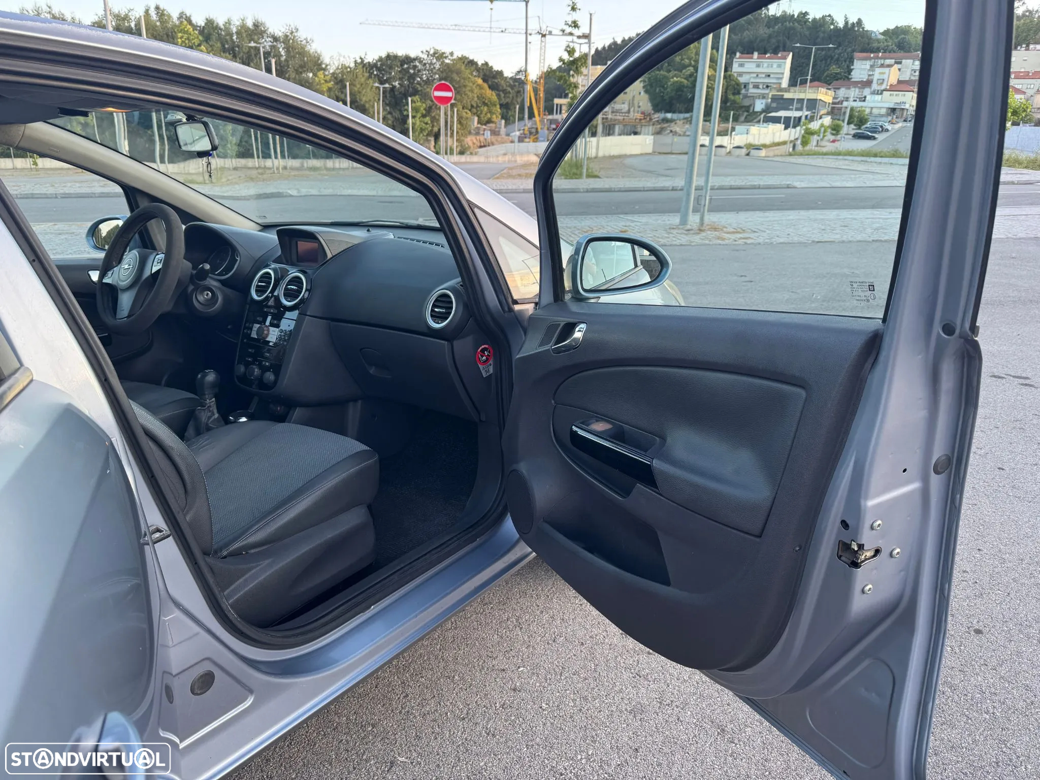Opel Corsa 1.3 CDTi Cosmo - 28