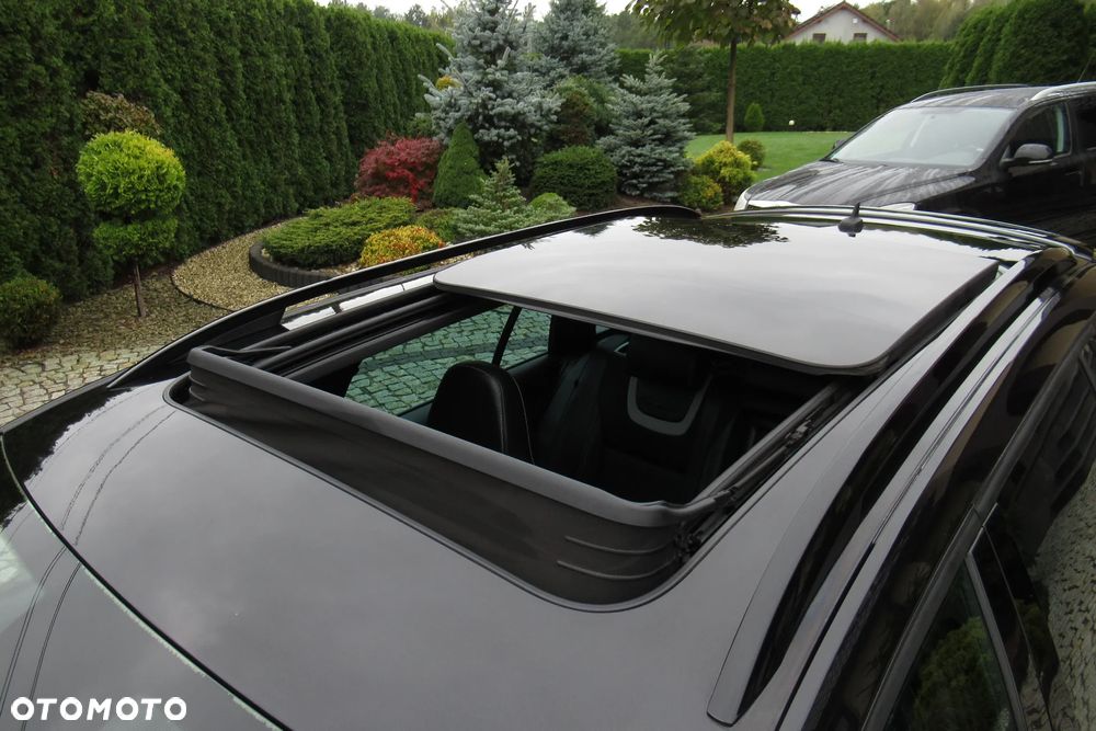 Skoda Octavia 2.0 TDI DSG RS - 17