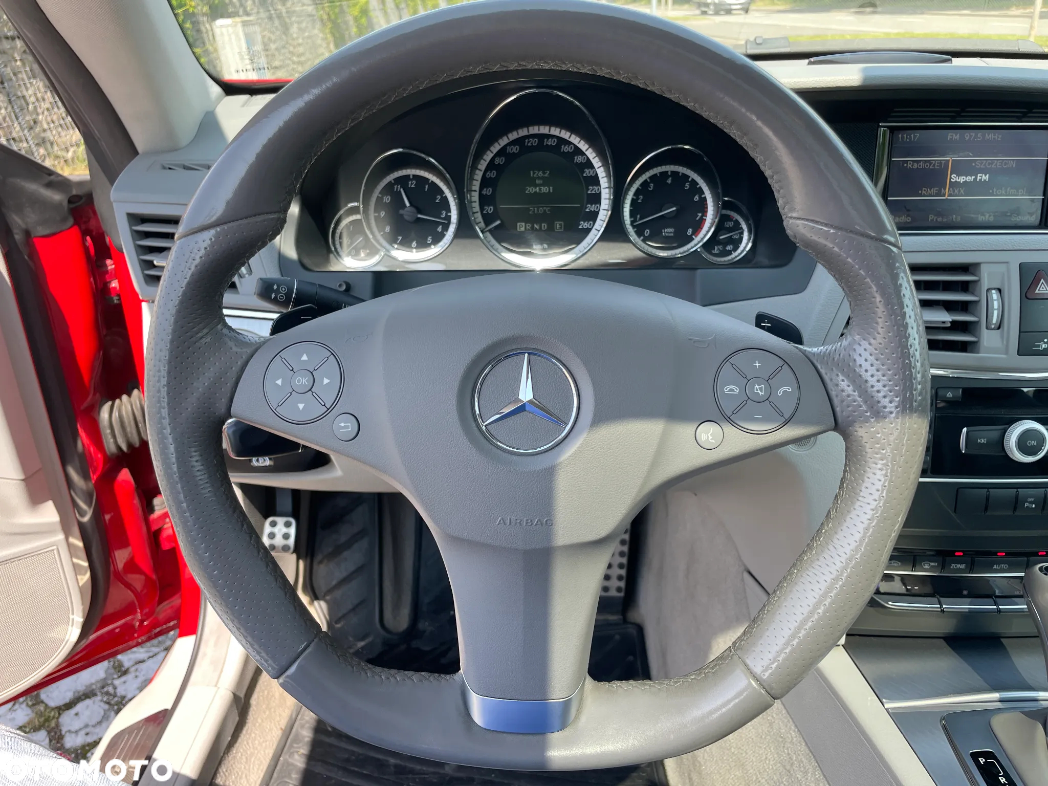 Mercedes-Benz Klasa E 250 CGI BlueEffICIENCY - 19