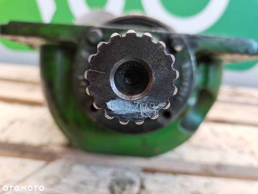 Kosz przedniego napędu L157103 L155993 L157992 John Deere 6320 - 4