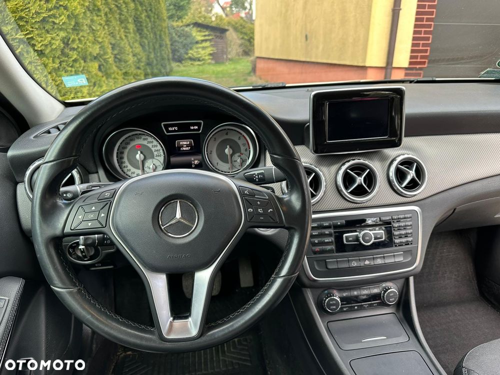 Mercedes-Benz GLA 220 CDI - 12