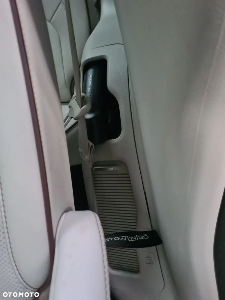 Chrysler Pacifica - 21