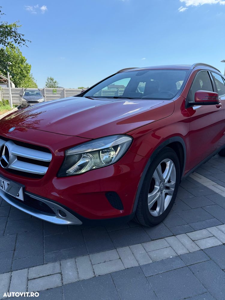 Mercedes-Benz GLA 250 4MATIC 7G-DCT - 21