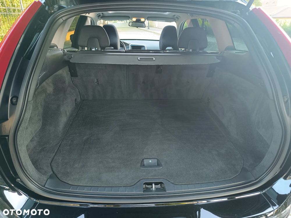 Volvo XC 60 - 8