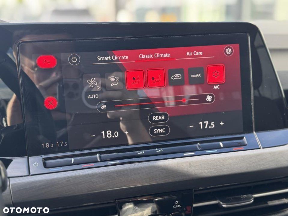 Volkswagen Golf - 18