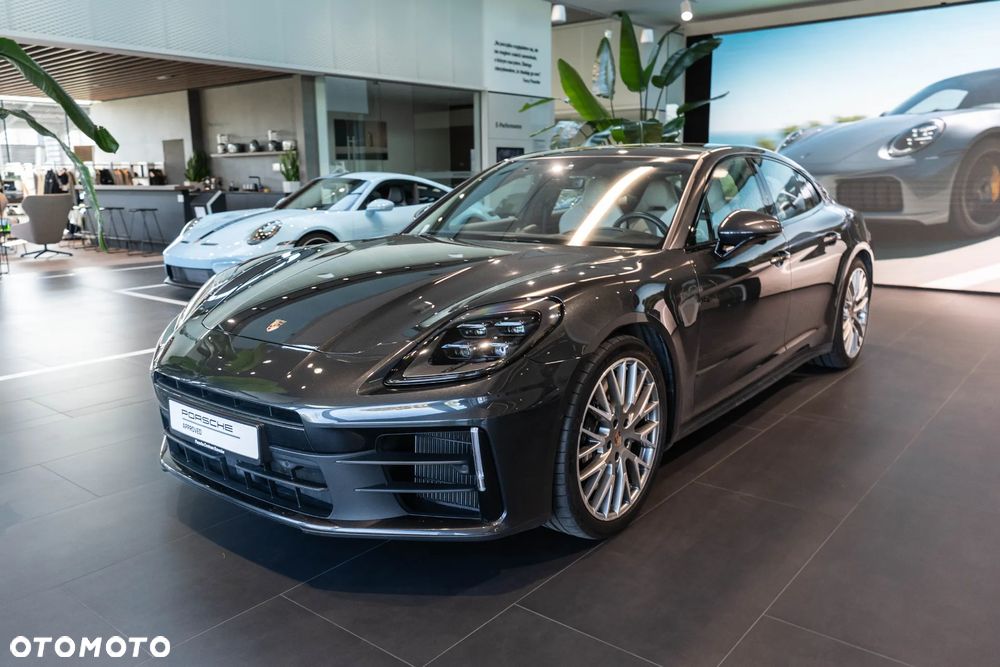 Porsche Panamera 4S E-Hybrid PHEV - 1