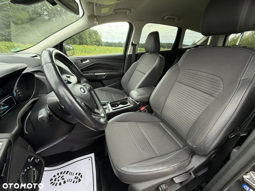 Ford Kuga - 18