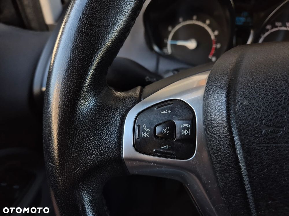 Ford EcoSport 1.0 EcoBoost TITANIUM - 12