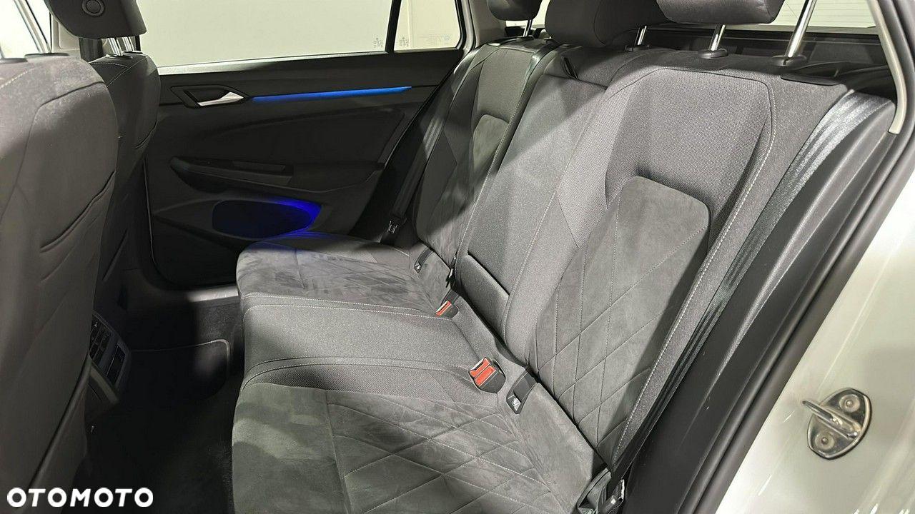Volkswagen Golf - 15