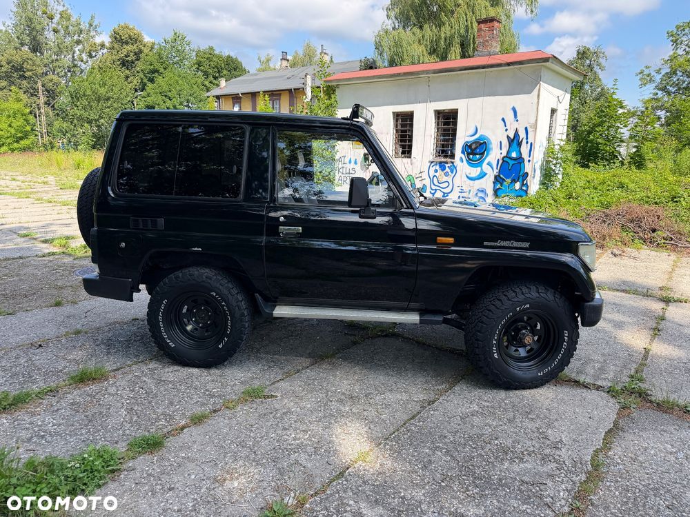 Toyota Land Cruiser LJ70 - 5